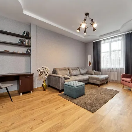 Верхний Город,Метро Октябрьская Apartament *