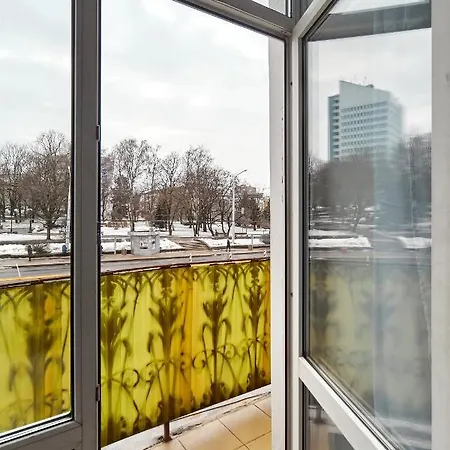 Верхний Город,Метро Октябрьская Apartament