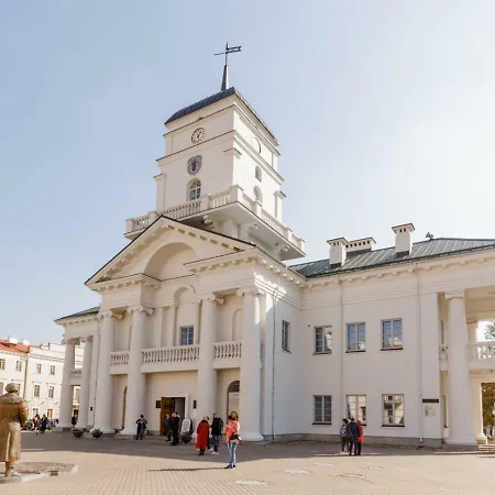 Верхний Город,Метро Октябрьская Mińsk